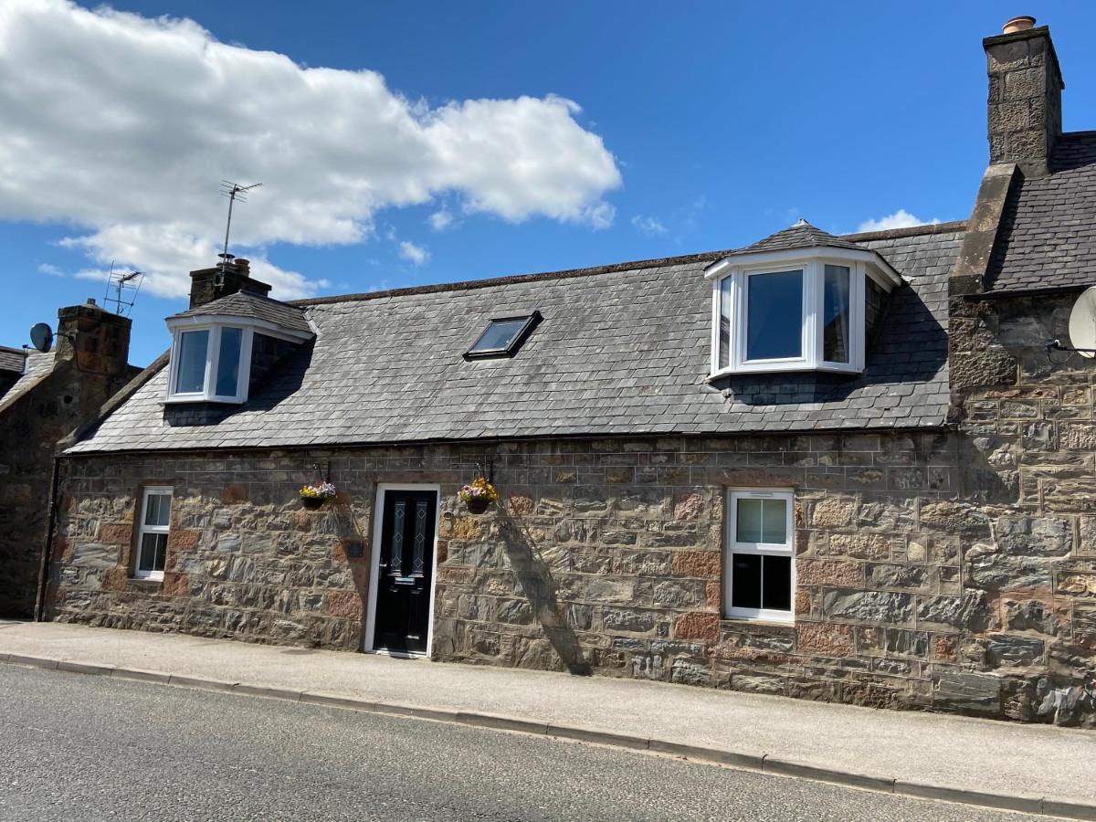 Islas Cottage, A Home In The Heart Of Speyside Dufftown Exterior foto